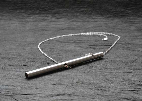 Náhrdelník asymetrický