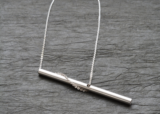 Náhrdelník asymetrický