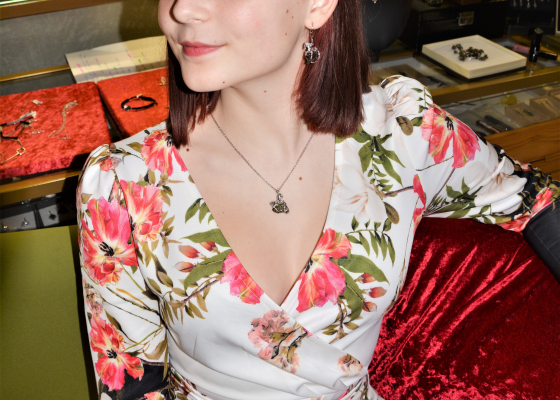 Náhrdelník – koníček s vltavínem