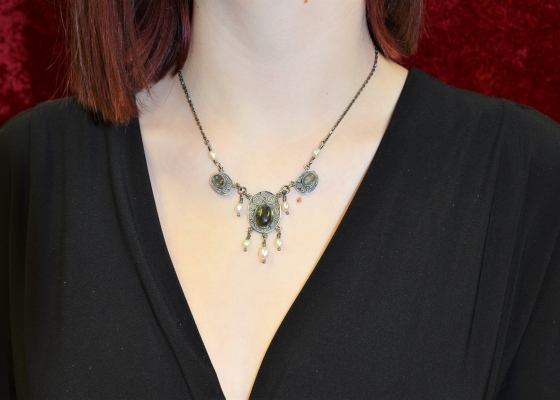 Náhrdelník – světlo