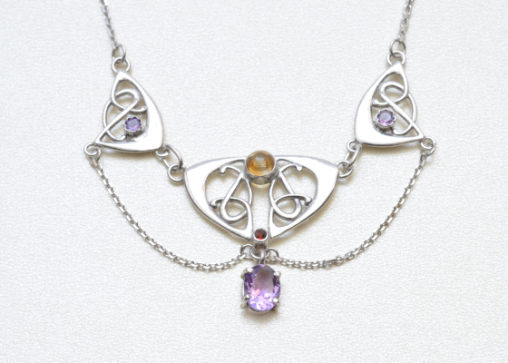 Náhrdelník - vrcholík