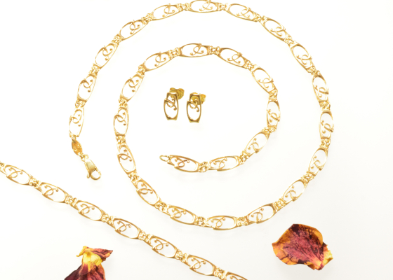 Náhrdelník zlatý - blizna