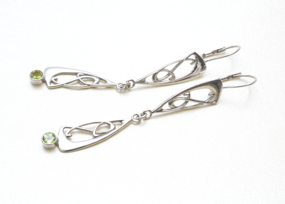 Náušnice – olivíny klapky