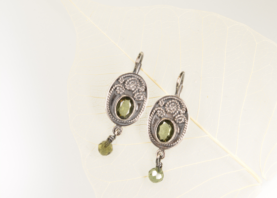 Náušnice – romantika – vltavíny