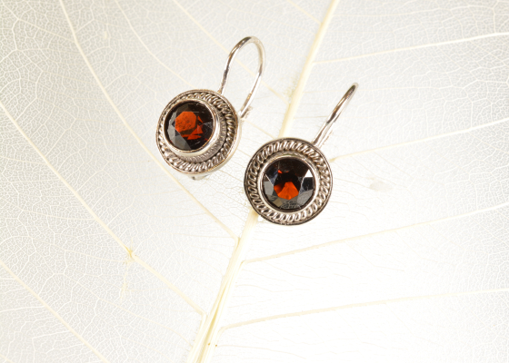 Náušnice - rudokřídlec - granát almandin