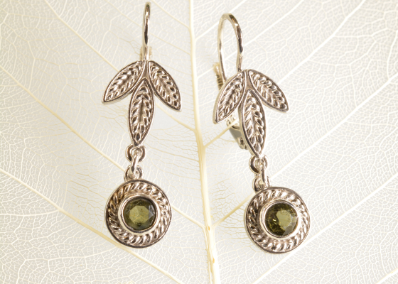 Náušnice - vřetenuška - vltavín