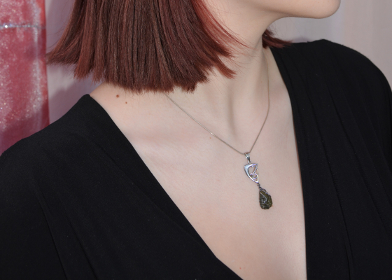 Přívěsek - kořen