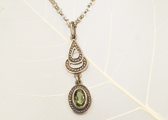 Přívěsek - zelenáč - vltavín