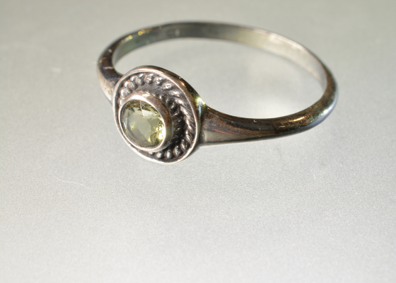 prsten - dvoutečník - vltavín