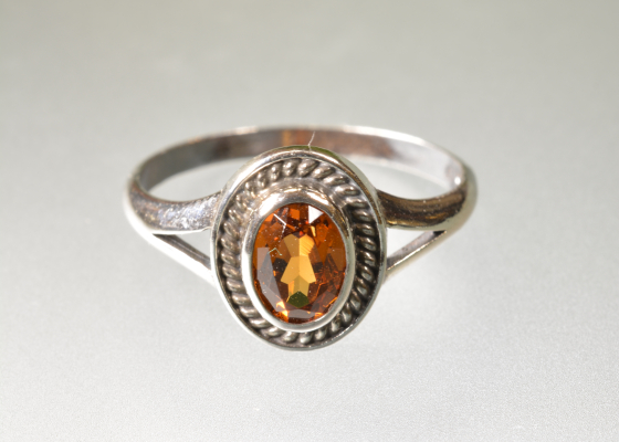 Prsten - ohniváček - hesonit