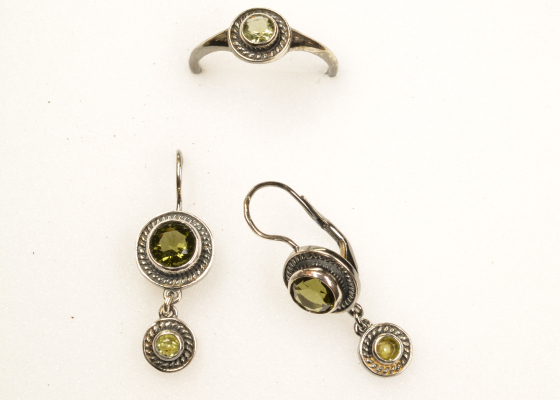 Souprava - dvoutečník - vltavín a olivín