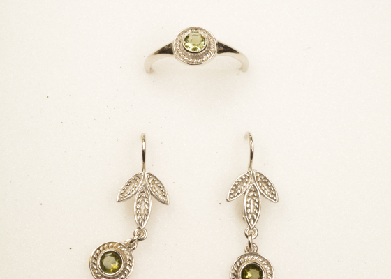 Souprava - vřetenuška - vltavín