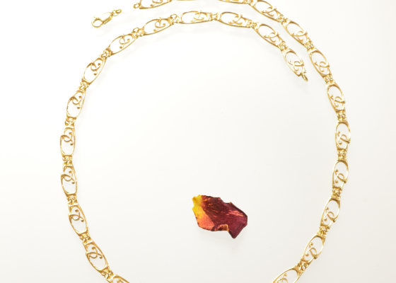 Souprava zlatá – blizna