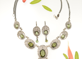 Luxusní vltavínová souprava – romantika