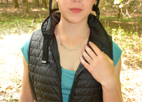 Náhrdelníček – koníci na procházce