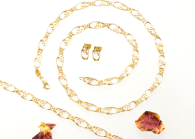 Náhrdelník zlatý - blizna