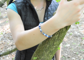 Náramek pro milovníky koní – cihlová