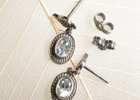 Náušnice - modrásek - topazy